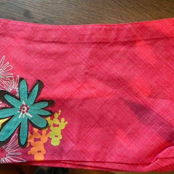 Thirty One Suite Success Skirt 2 covers - Picture 2 of 2